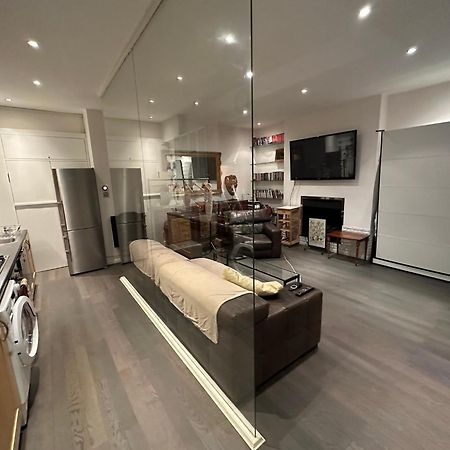 Large Studio Flat In Kensington London Exterior photo