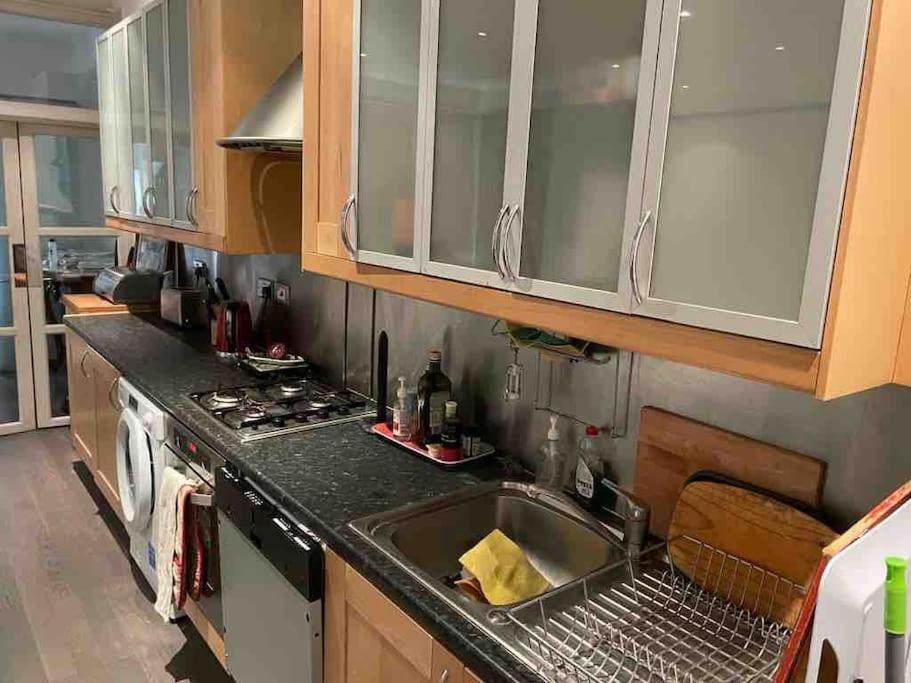 Large Studio Flat In Kensington London Exterior photo